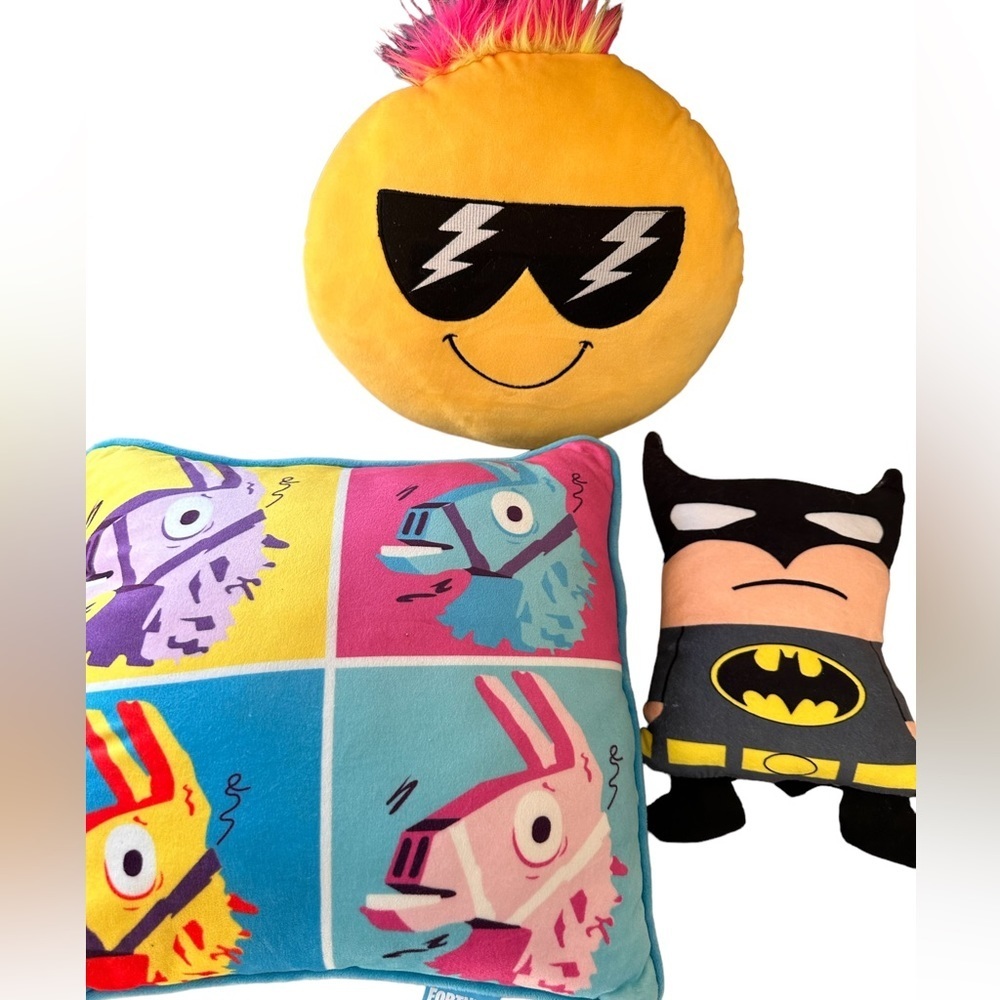 FORTNITE & Emoji Plush Pillows 😎